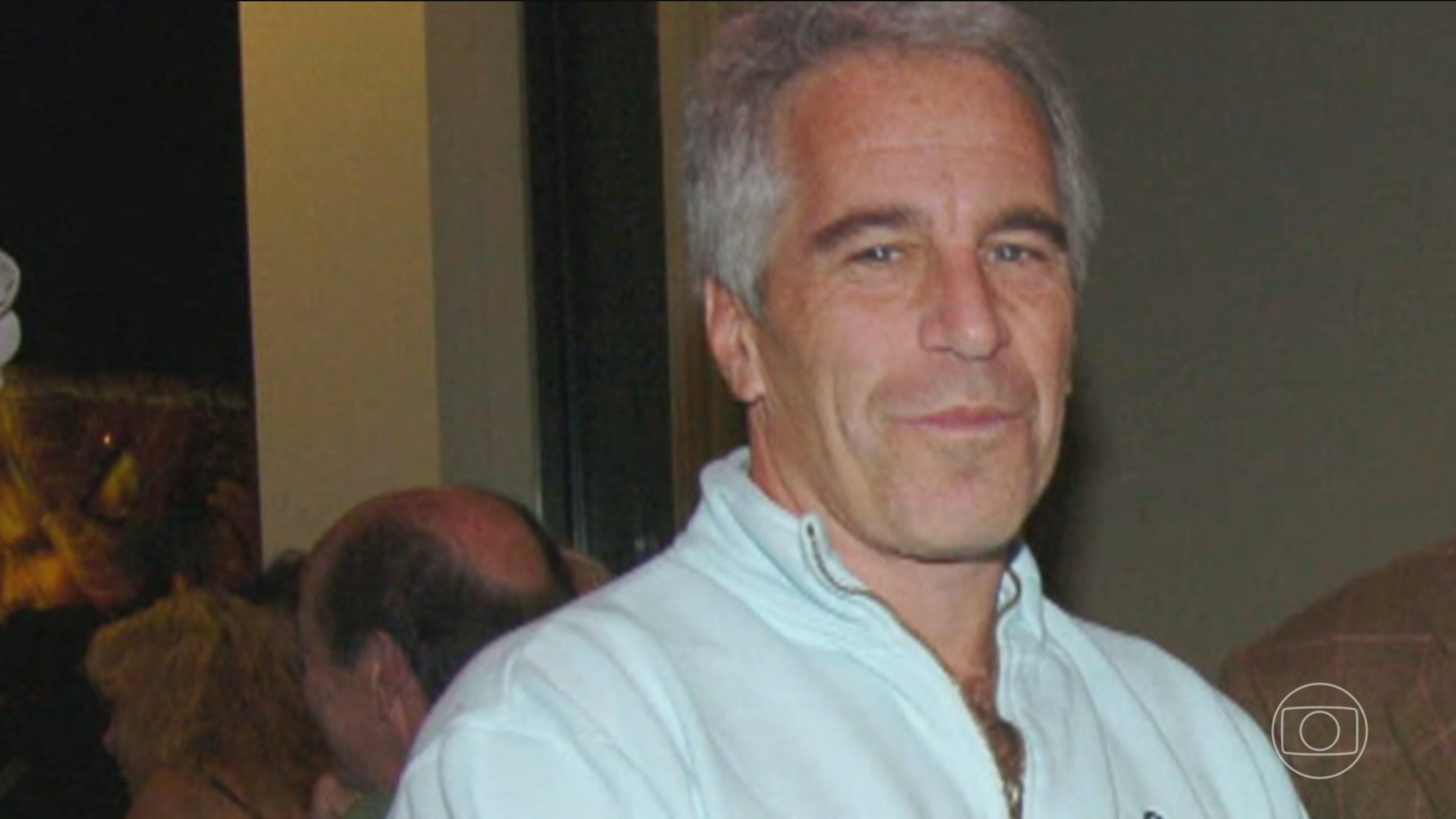 Justiça dos Estados Unidos investiga denúncia de corpos de duas mulheres enterrados próximo a rancho que pertenceu a Jeffrey Epstein