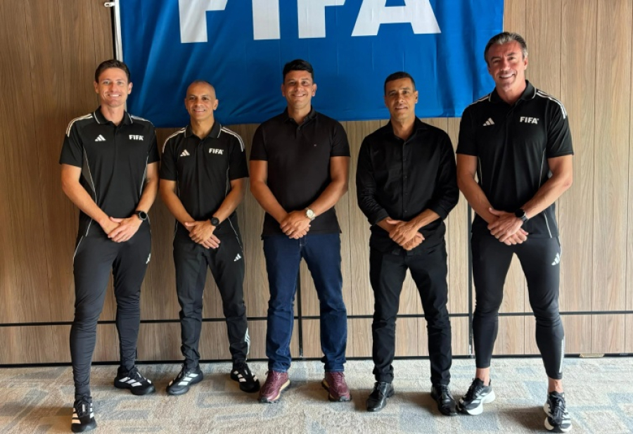 Brasil terá três árbitros e seis assistentes na Copa do Mundo 09 abril 2026 
