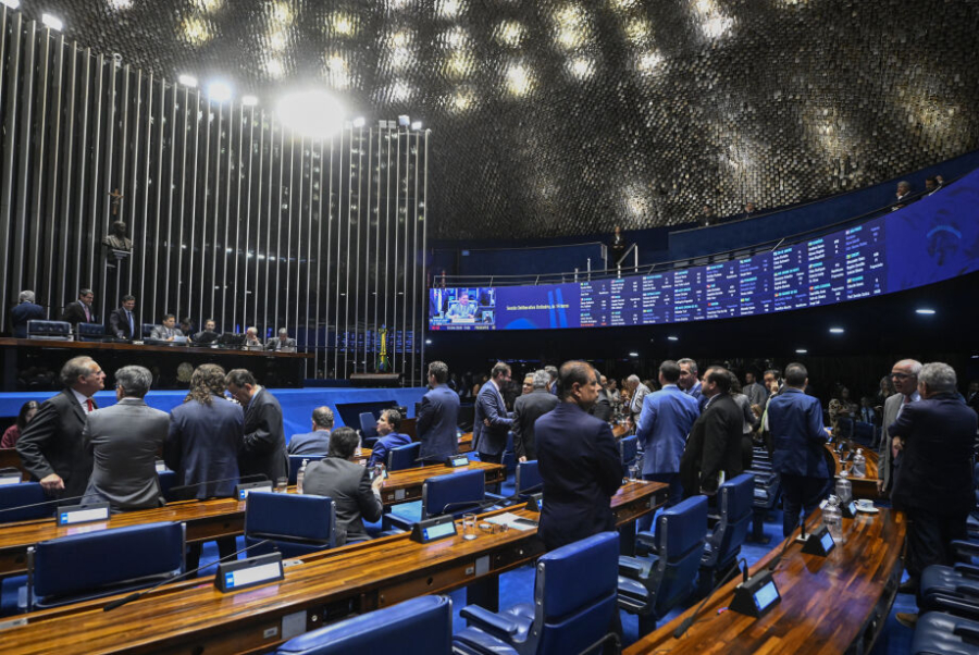 Senado rejeita indicado ao STF e impõe revés histórico ao governo Lula