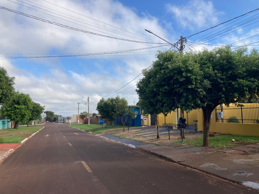 Laguna Carapã cria lei para organização e retirada de fios inutilizados em postes