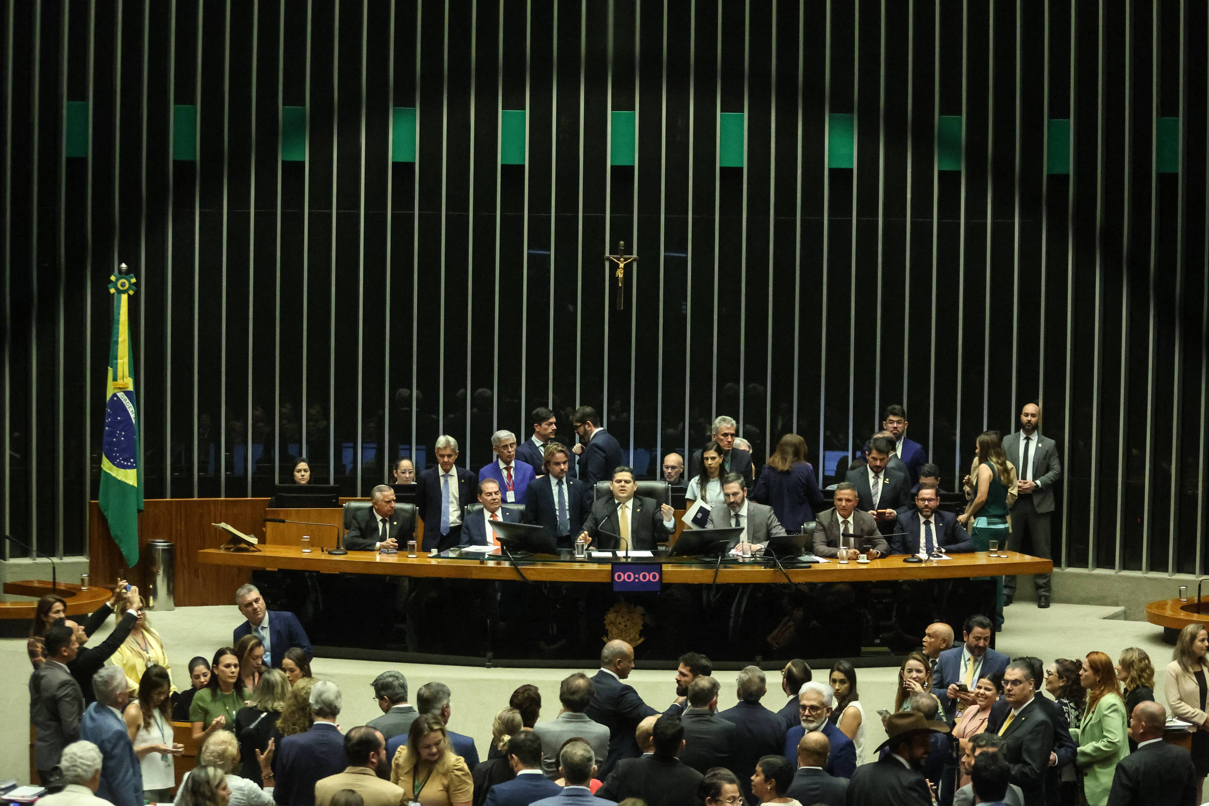 Federação PSOL-Rede vai ao STF contra redução de pena de Bolsonaro, e Moraes será relator