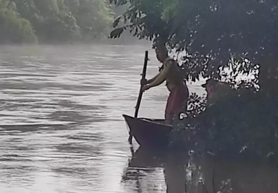 Motorista é encontrado morto dentro de caminhão submerso após queda de ponte na BR-163