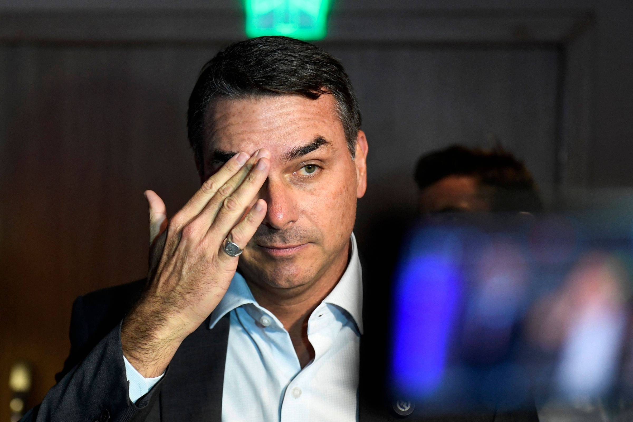 Flávio, que agora admite pedido de dinheiro, disse há dois meses que nunca teve contato com Vorcaro