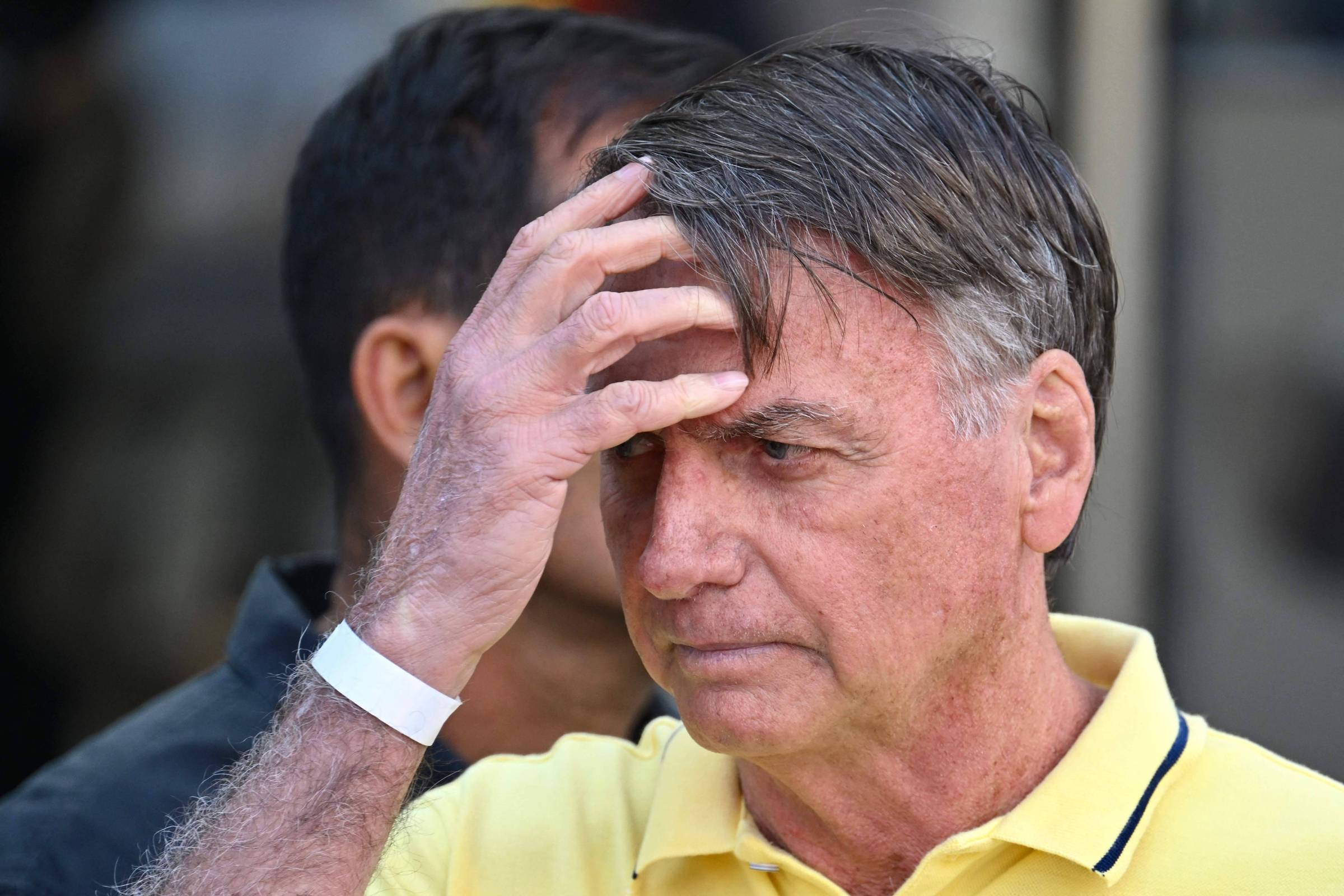 Produtora de filme sobre Bolsonaro nega ter recebido aporte de Vorcaro, apesar de Flávio confirmar pedido