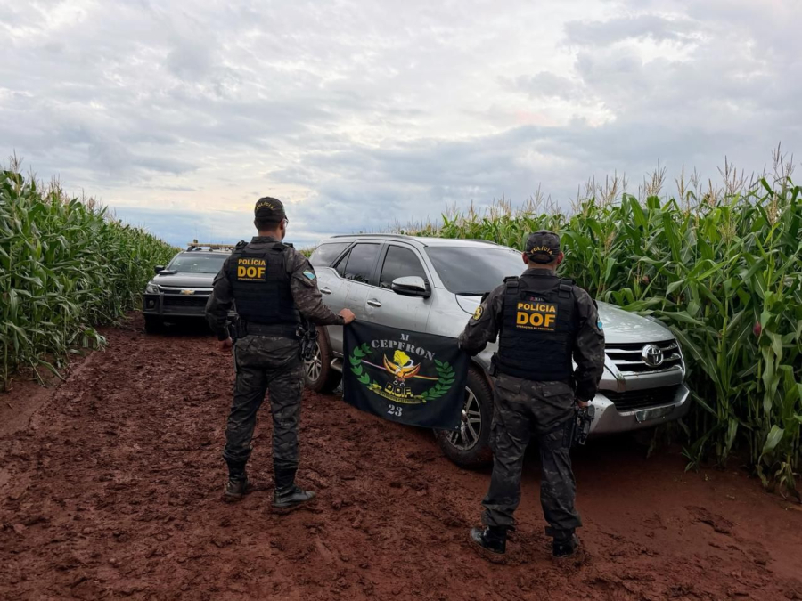 DOF recupera Toyota SW4 furtada após perseguição em Laguna Carapã