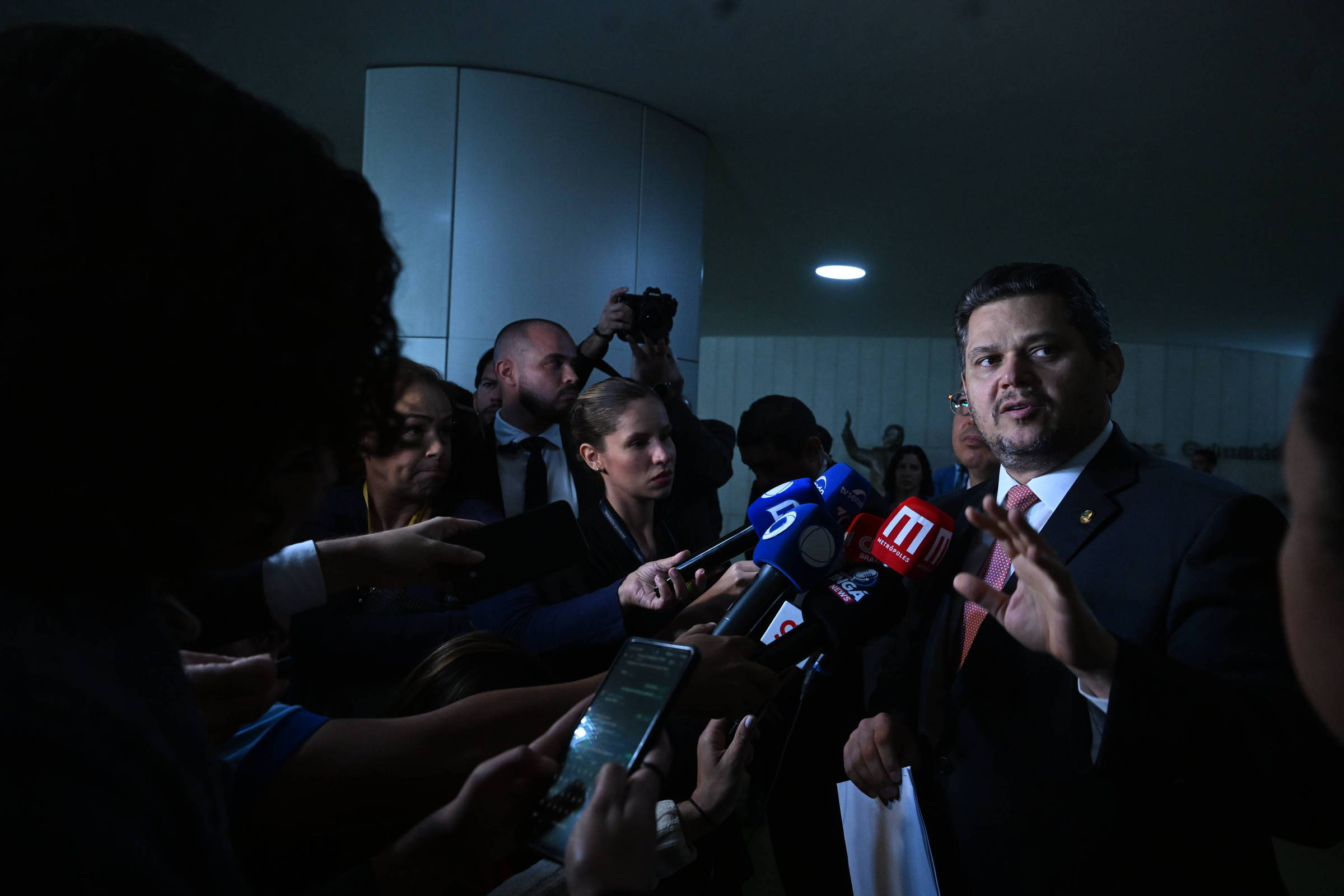Empresários contra fim da escala 6x1 bancam anúncios nas redes sociais para defender Alcolumbre