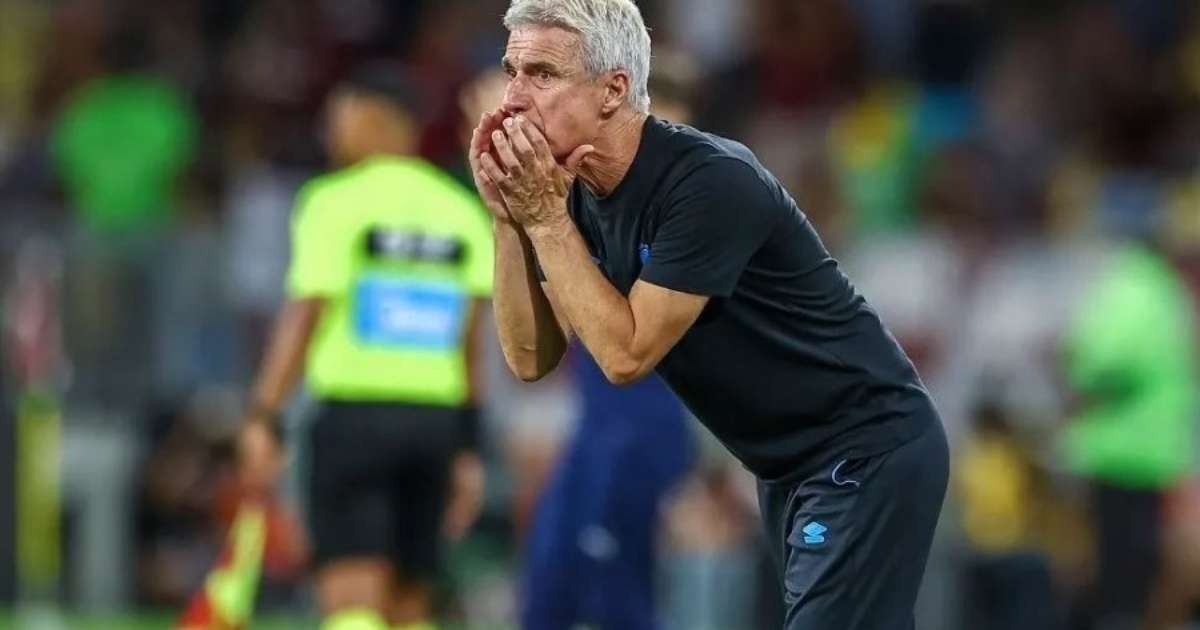 Luís Castro é sincero ao falar sobre cansaço, após classificação do Grêmio na Copa do Brasil